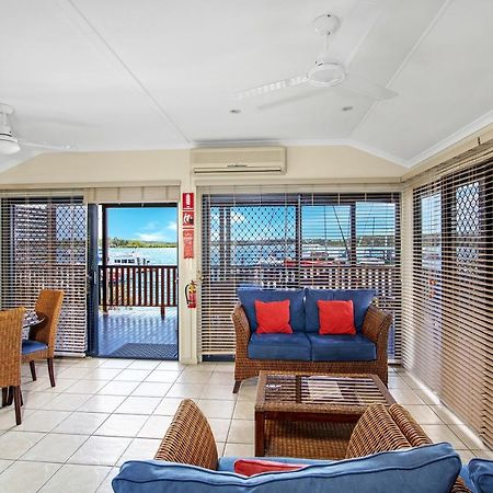 Tin Can Bay Marina Villas 外观 照片