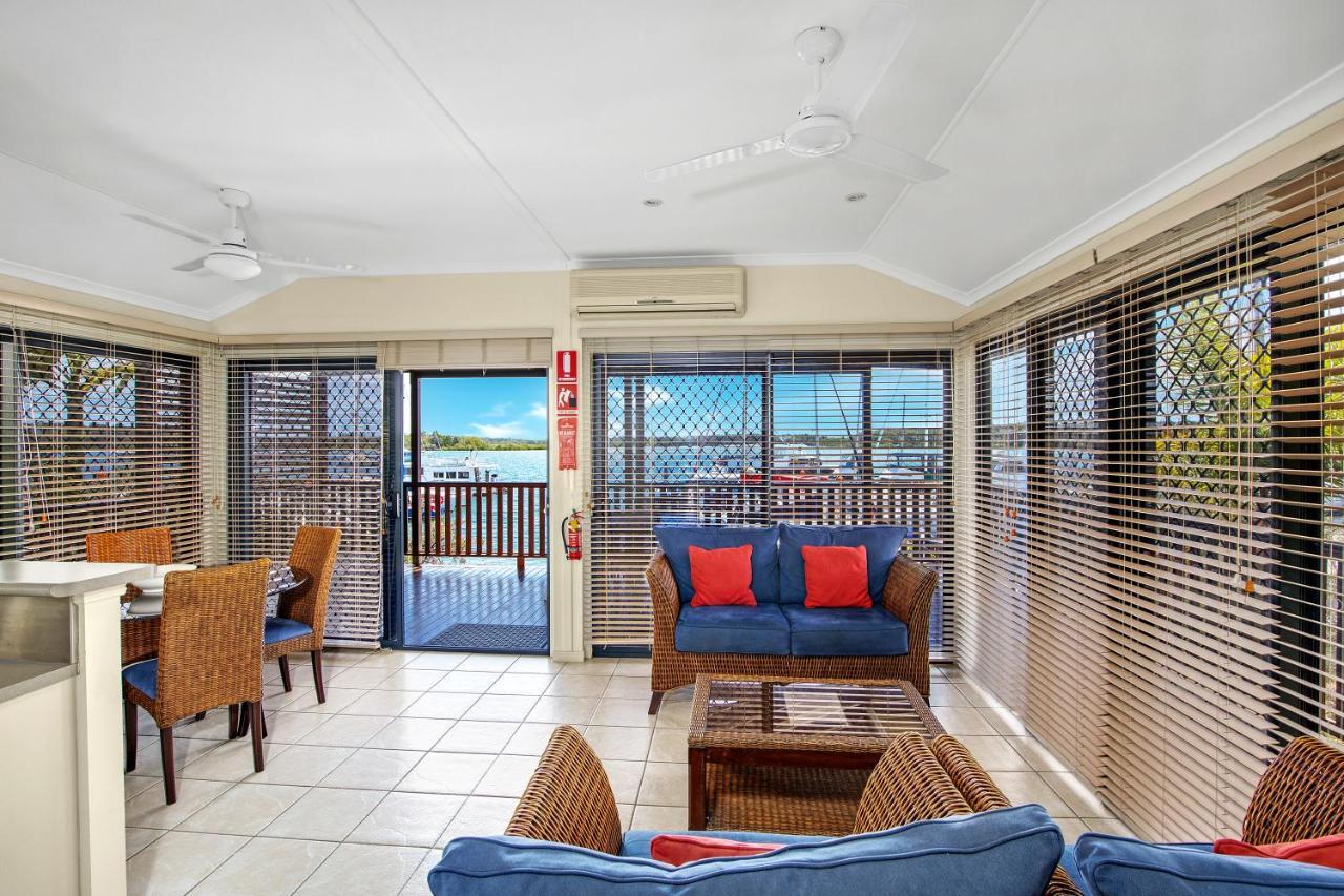 Tin Can Bay Marina Villas 外观 照片